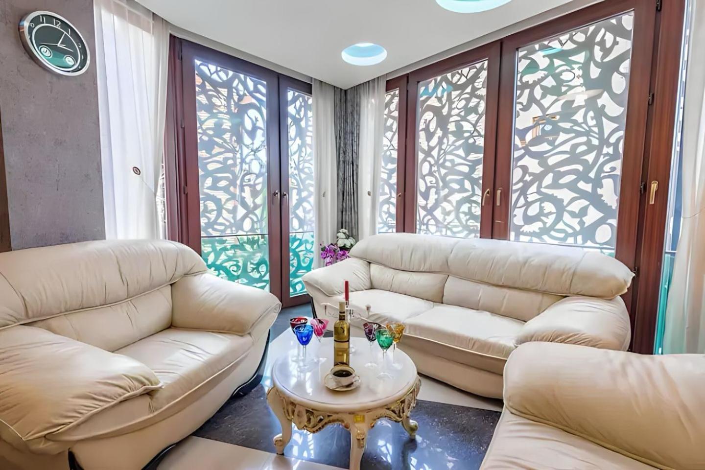 Cabernet Corner Leilighet Tbilisi Eksteriør bilde