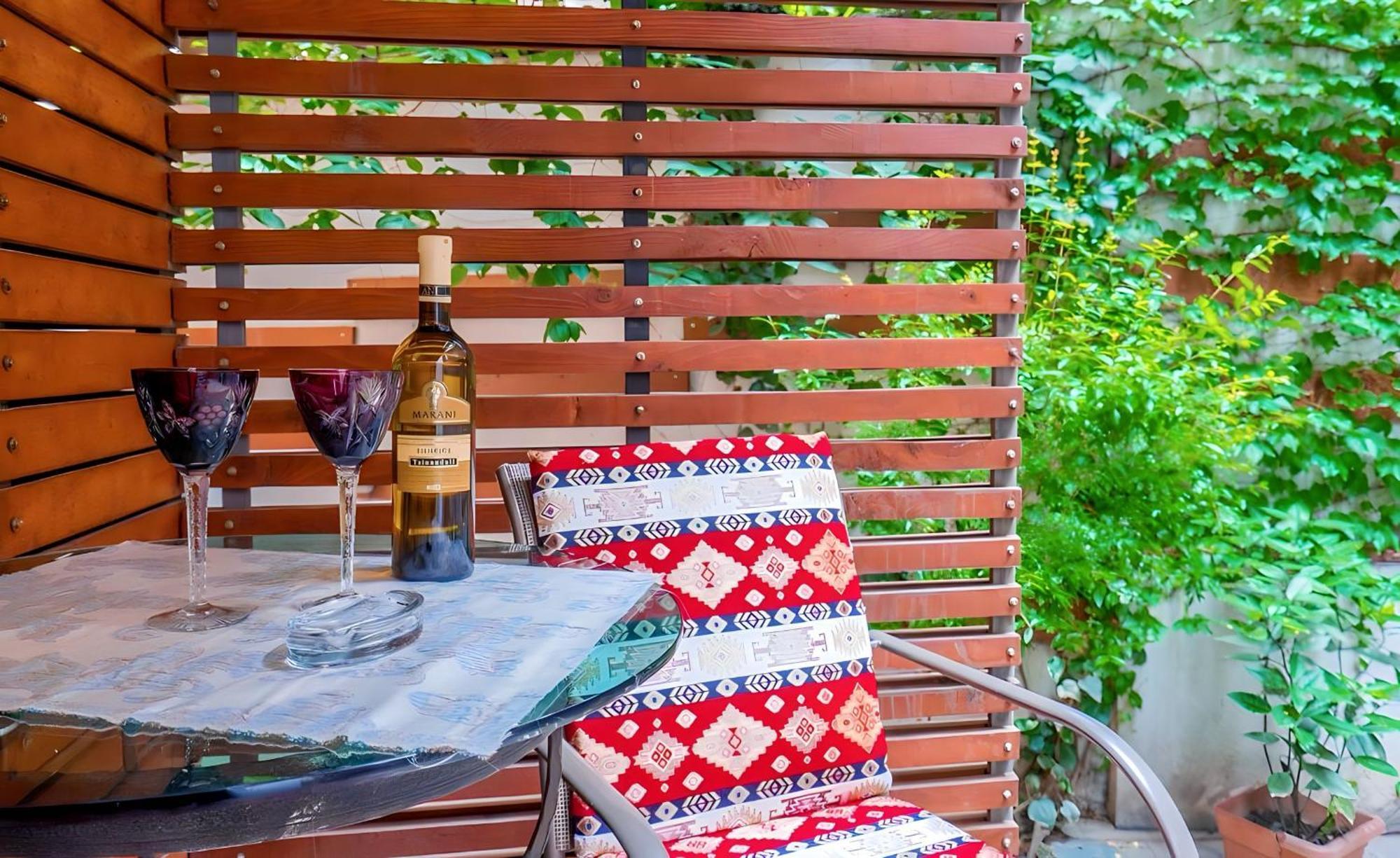 Cabernet Corner Leilighet Tbilisi Eksteriør bilde
